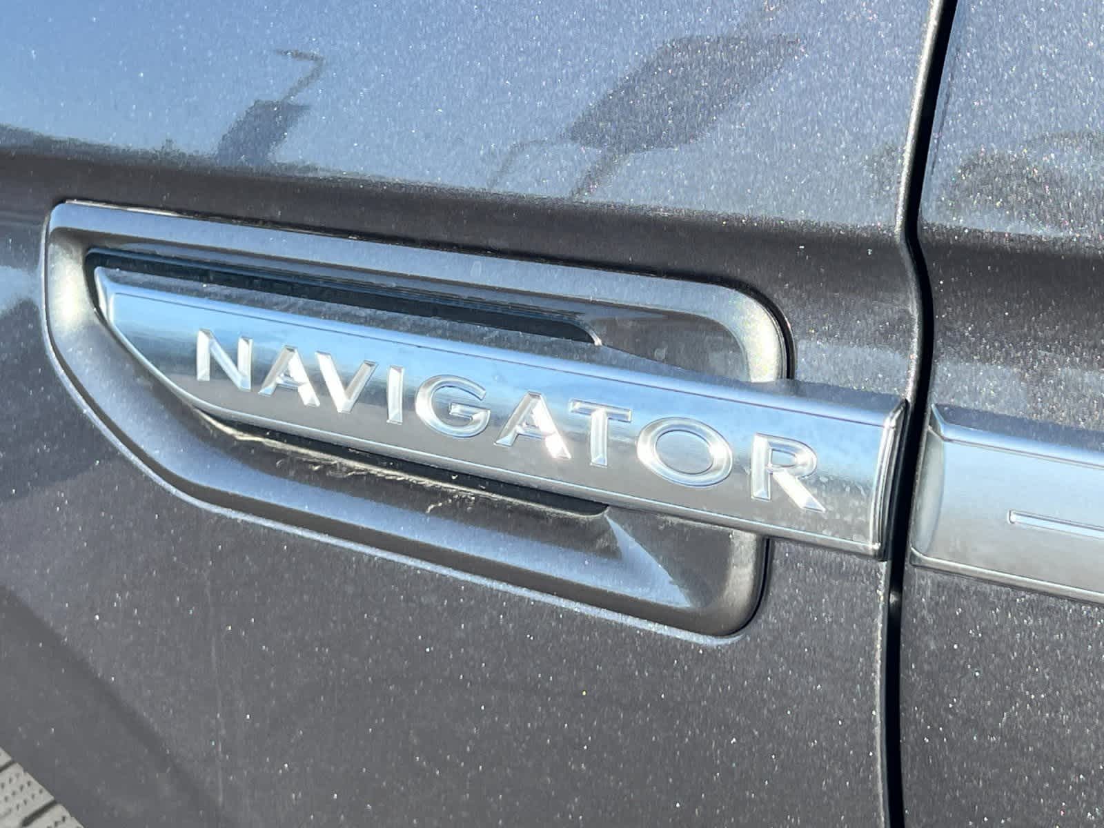 Thumbnail: 2018 Lincoln Navigator - 29