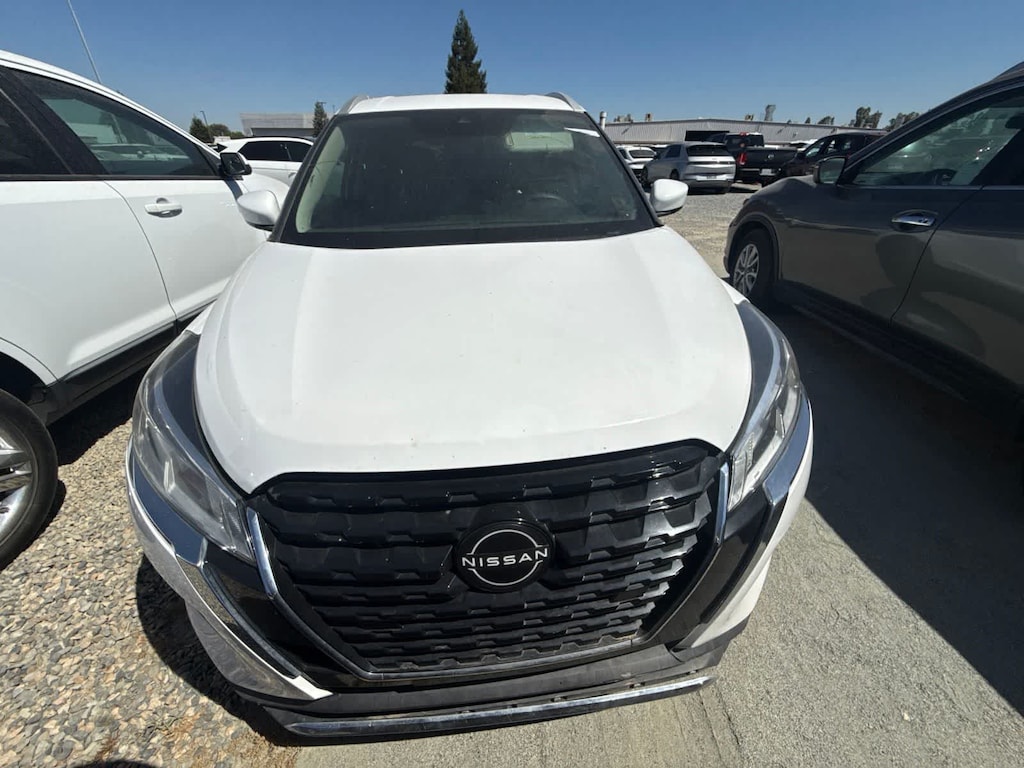Used 2022 Nissan Kicks SV SUV
