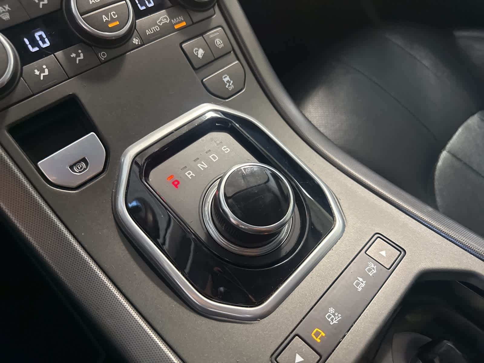 Thumbnail: 2019 Land Rover Range Rover Evoque - 25