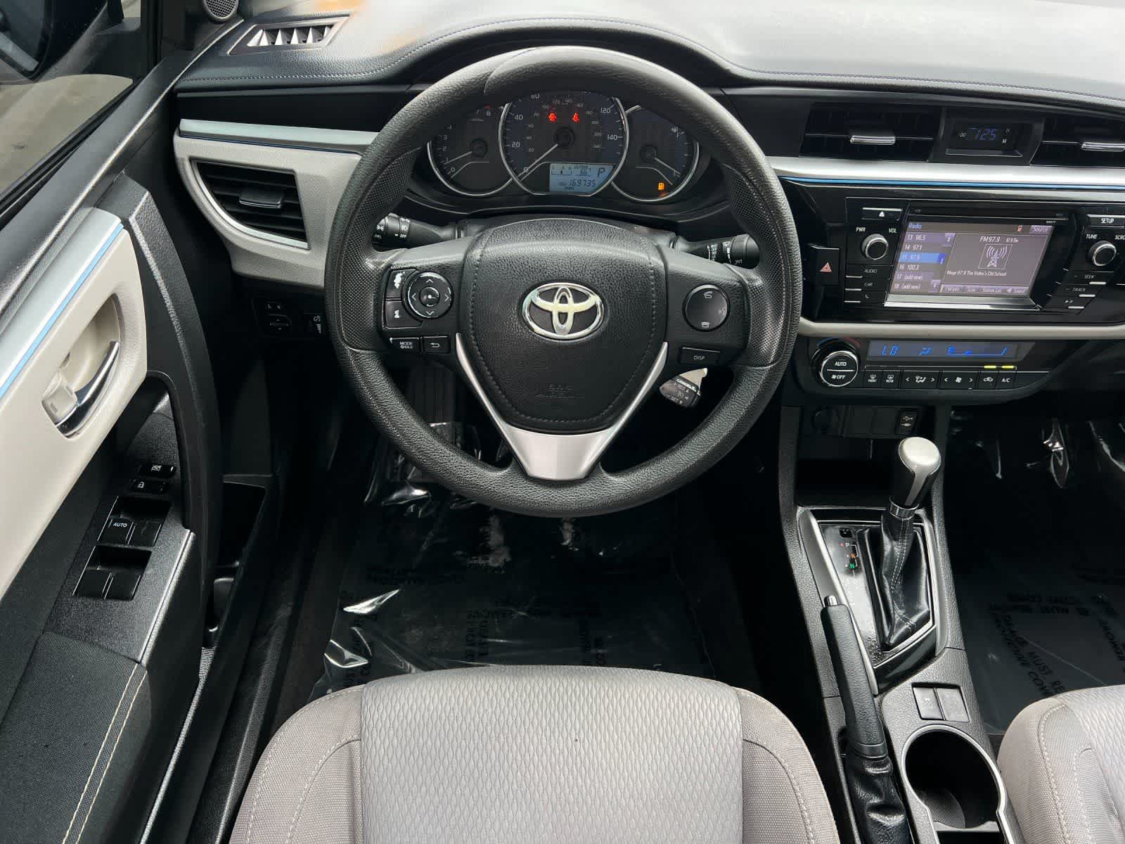 Thumbnail: 2016 Toyota Corolla - 15