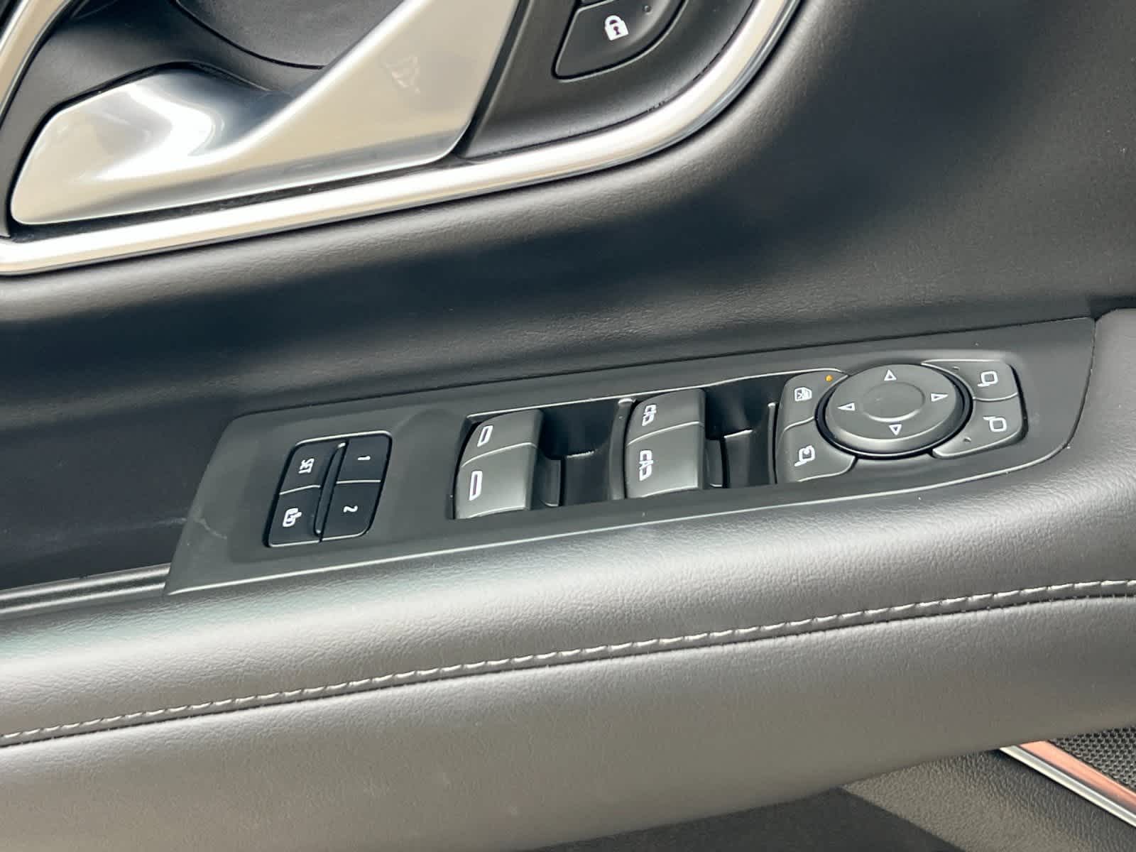 Thumbnail: 2022 Chevrolet Tahoe - 13