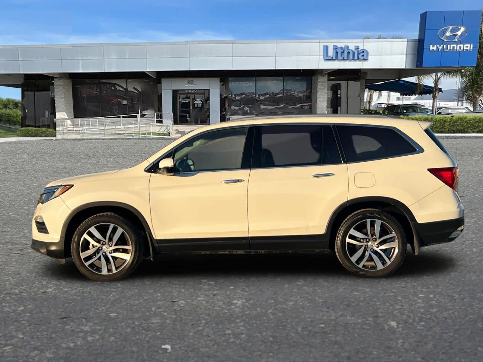 Thumbnail: 2018 Honda Pilot - 6