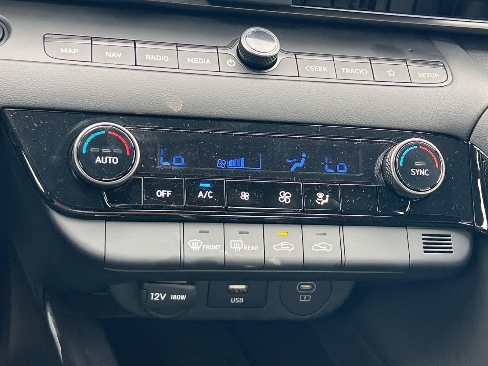 Thumbnail: 2025 Hyundai Elantra - 20