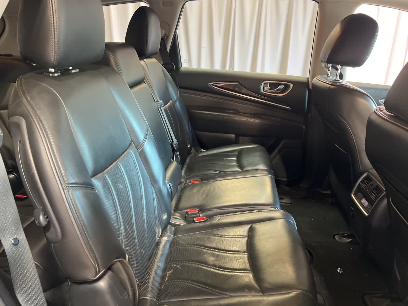 Thumbnail: 2015 INFINITI QX60 - 17