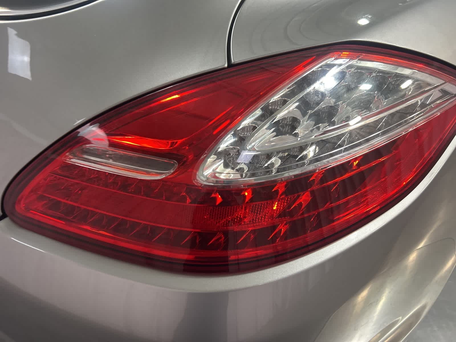 Thumbnail: 2012 Porsche Panamera - 9