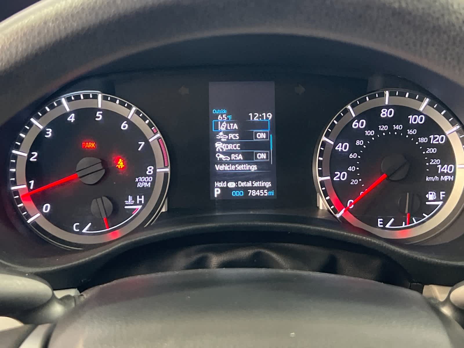 Thumbnail: 2022 Toyota Highlander - 25