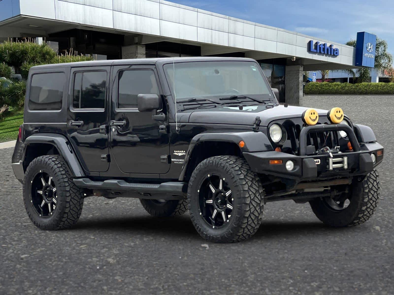 Thumbnail: 2013 Jeep Wrangler - 9