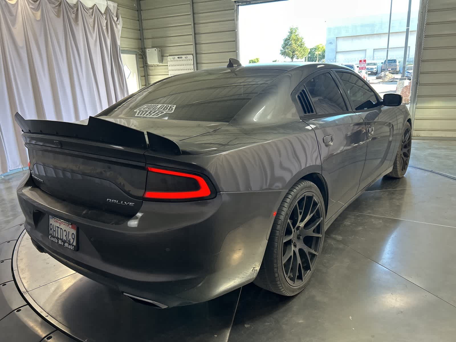 Thumbnail: 2015 Dodge Charger - 9