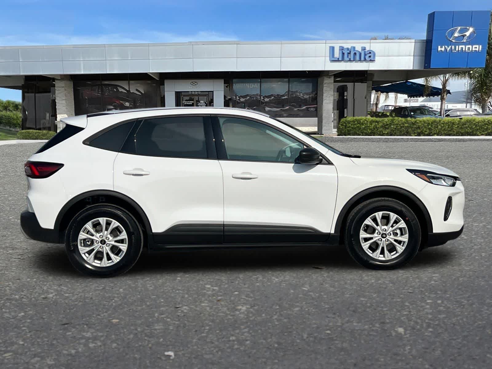 Thumbnail: 2025 Ford Escape - 9