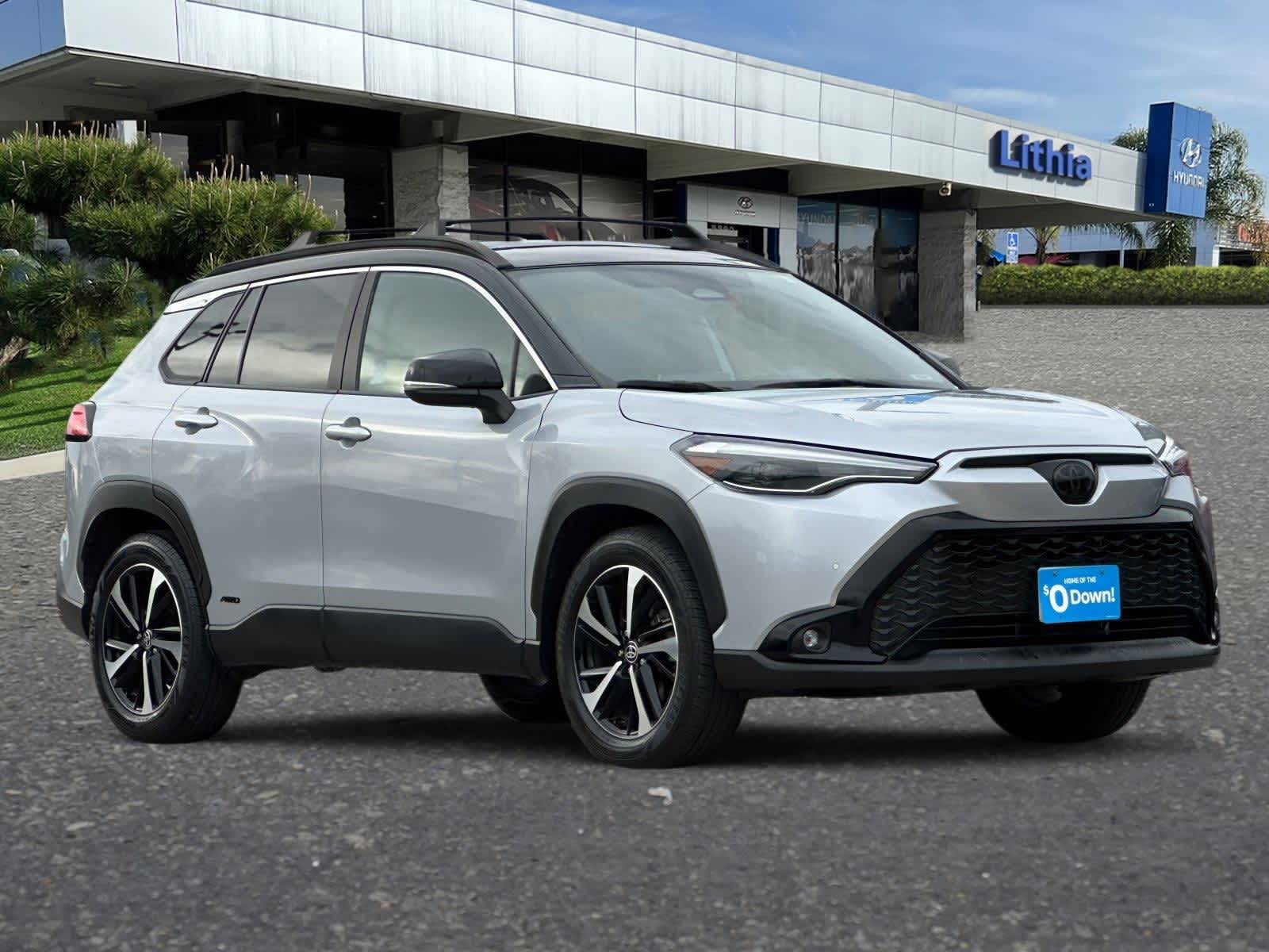 Thumbnail: 2024 Toyota Corolla Cross - 9