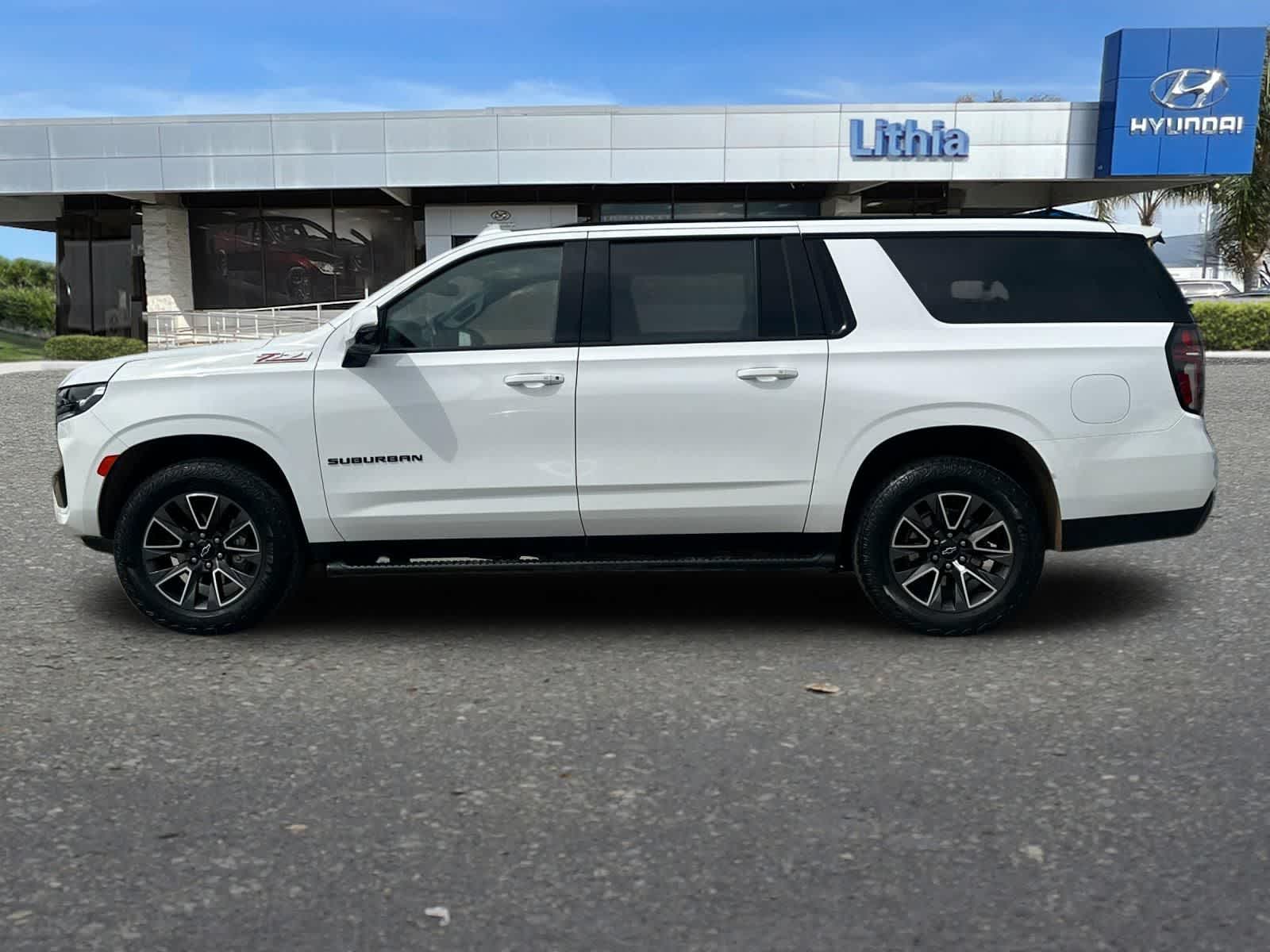 Thumbnail: 2023 Chevrolet Suburban - 6