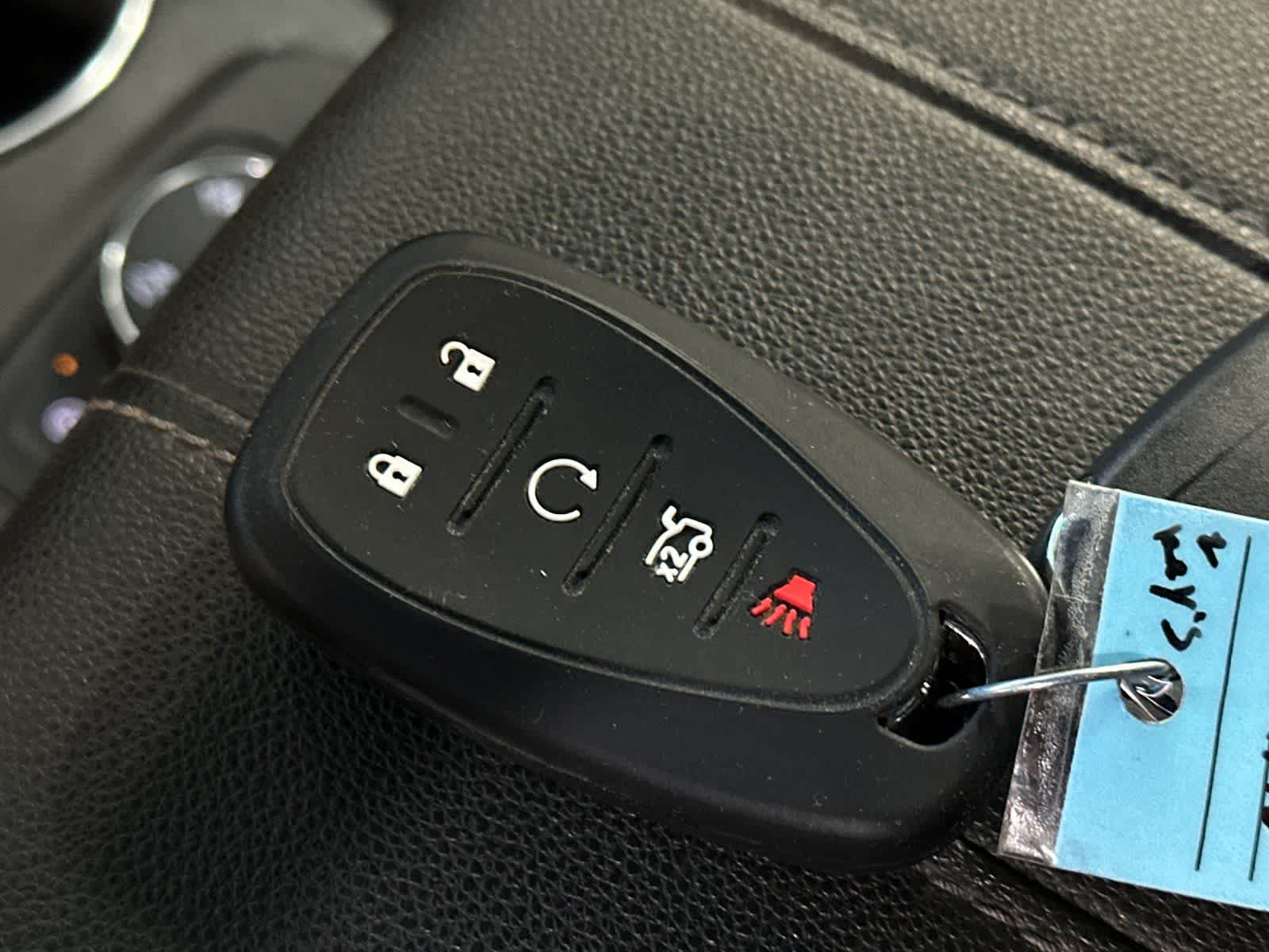 Thumbnail: 2022 Chevrolet Traverse - 30