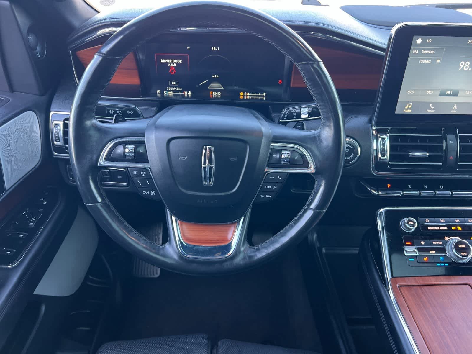Thumbnail: 2018 Lincoln Navigator - 14