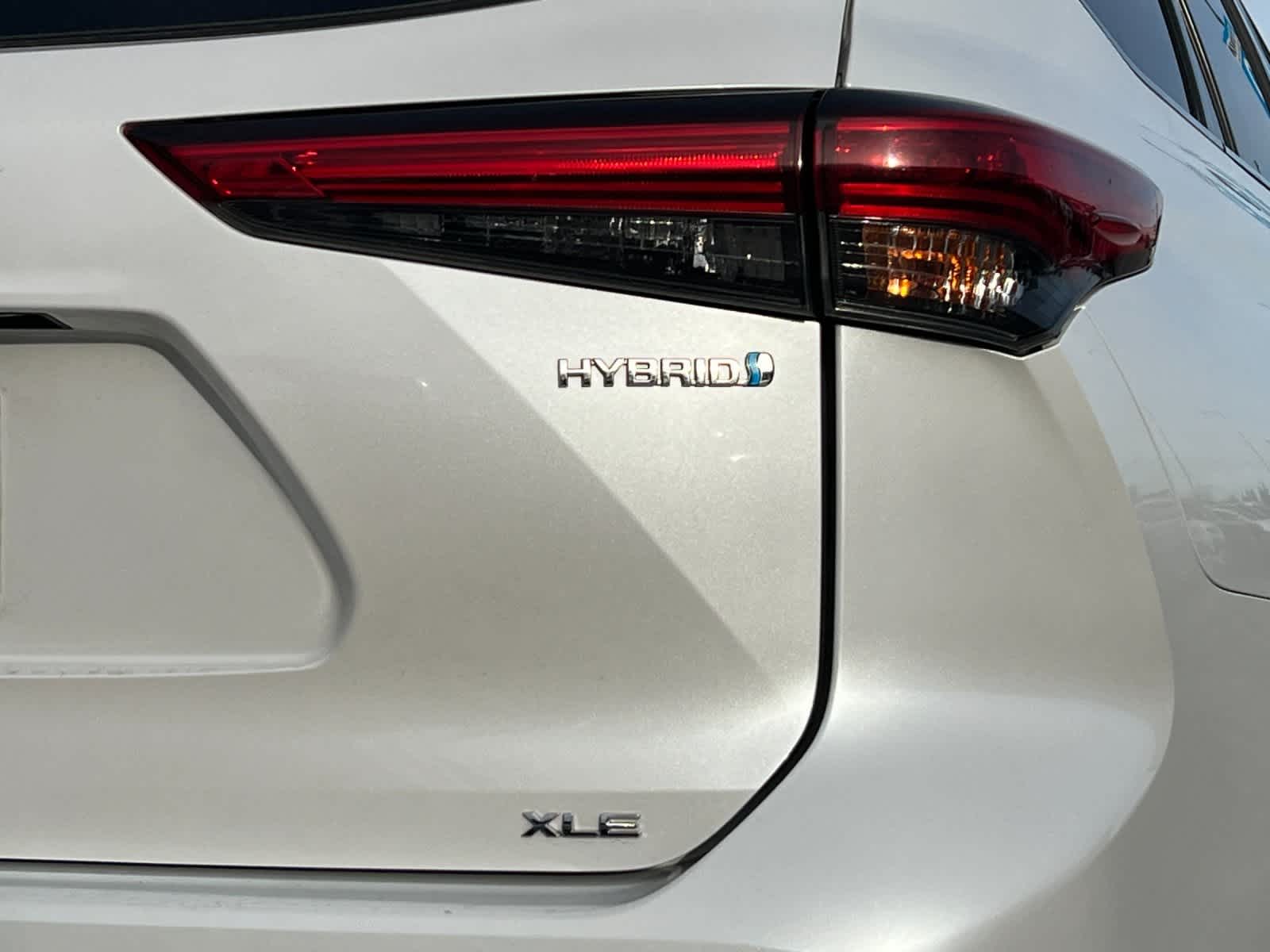 Thumbnail: 2022 Toyota Highlander - 28