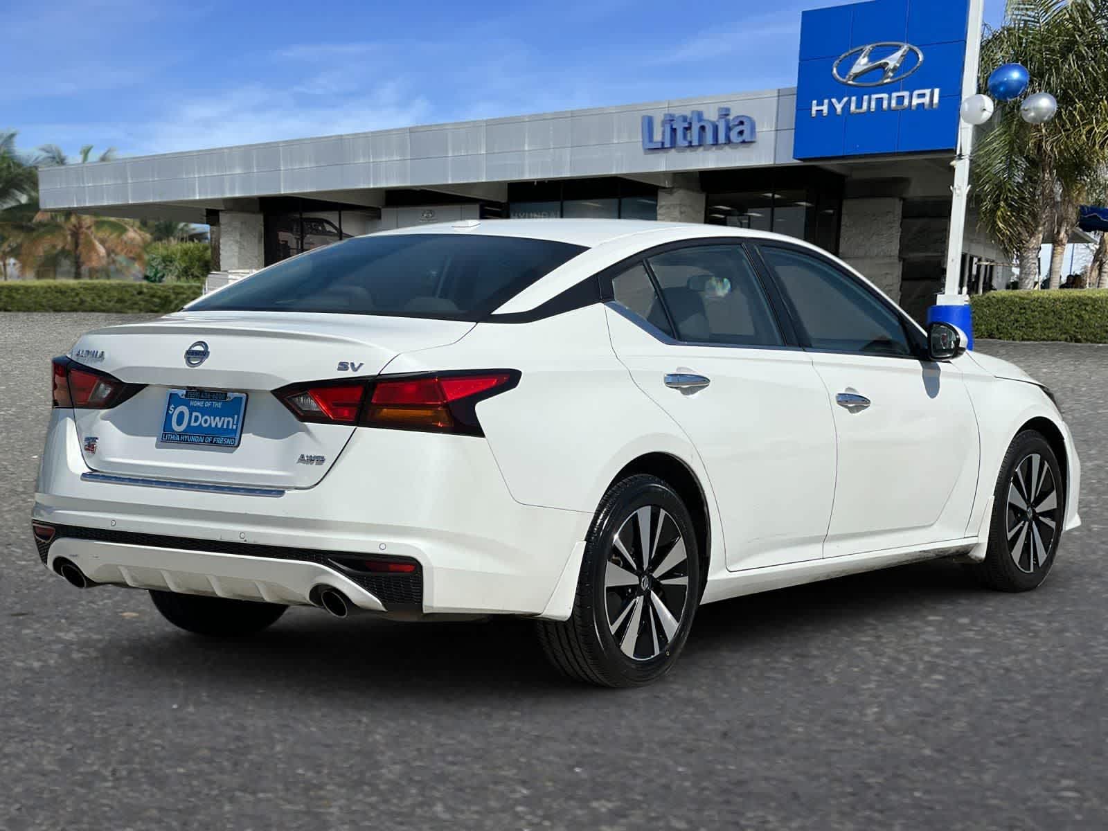 Thumbnail: 2022 Nissan Altima - 3