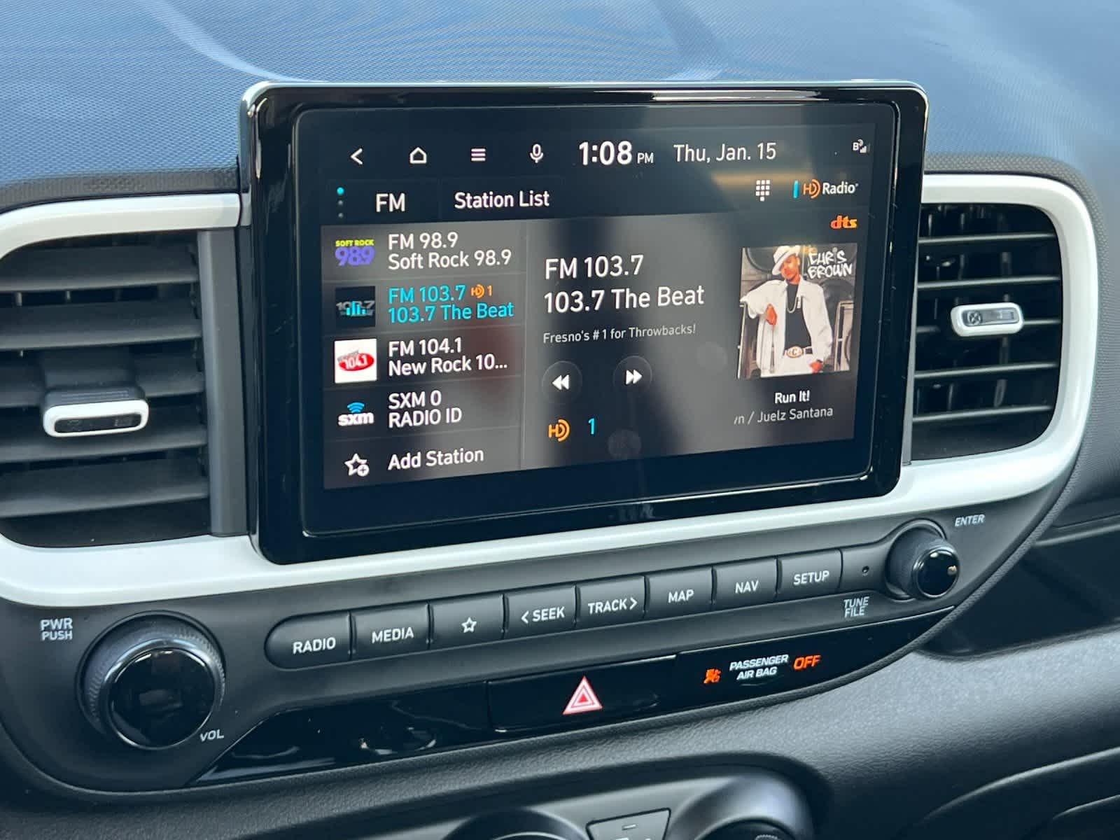 Thumbnail: 2023 Hyundai Venue - 18