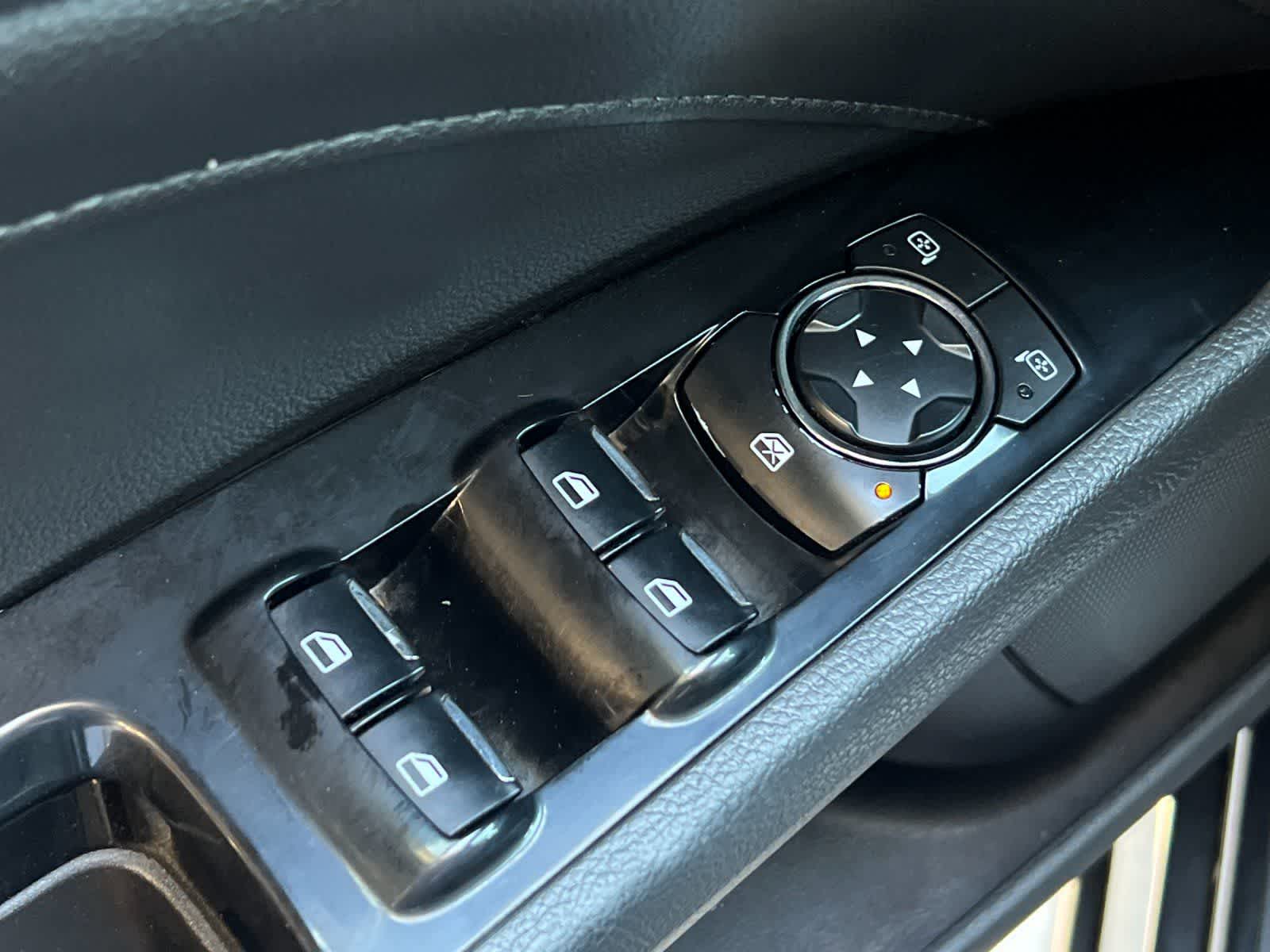 Thumbnail: 2013 Ford Fusion - 14