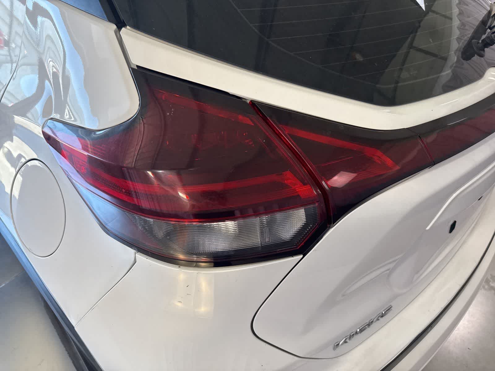 Thumbnail: 2023 Nissan Kicks - 10