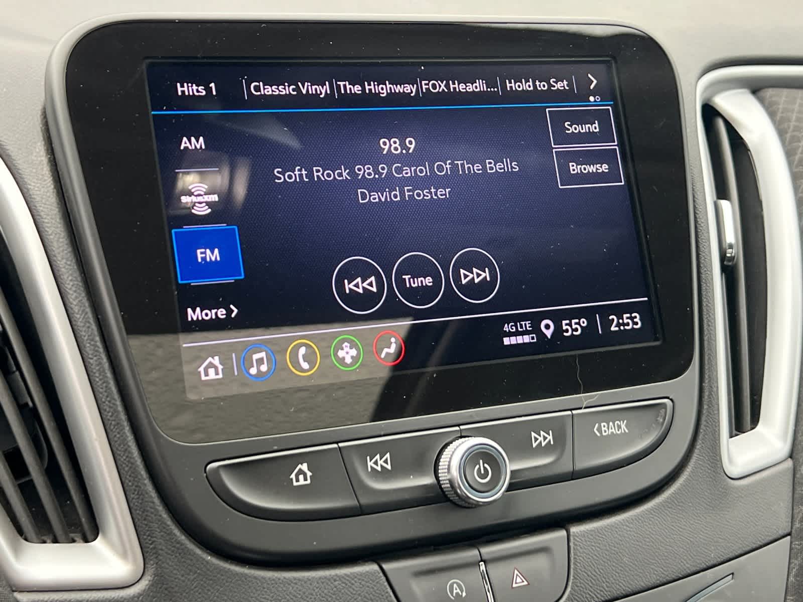 Thumbnail: 2023 Chevrolet Malibu - 17