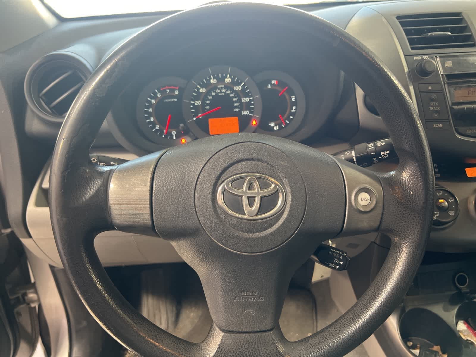 Thumbnail: 2011 Toyota RAV4 - 25