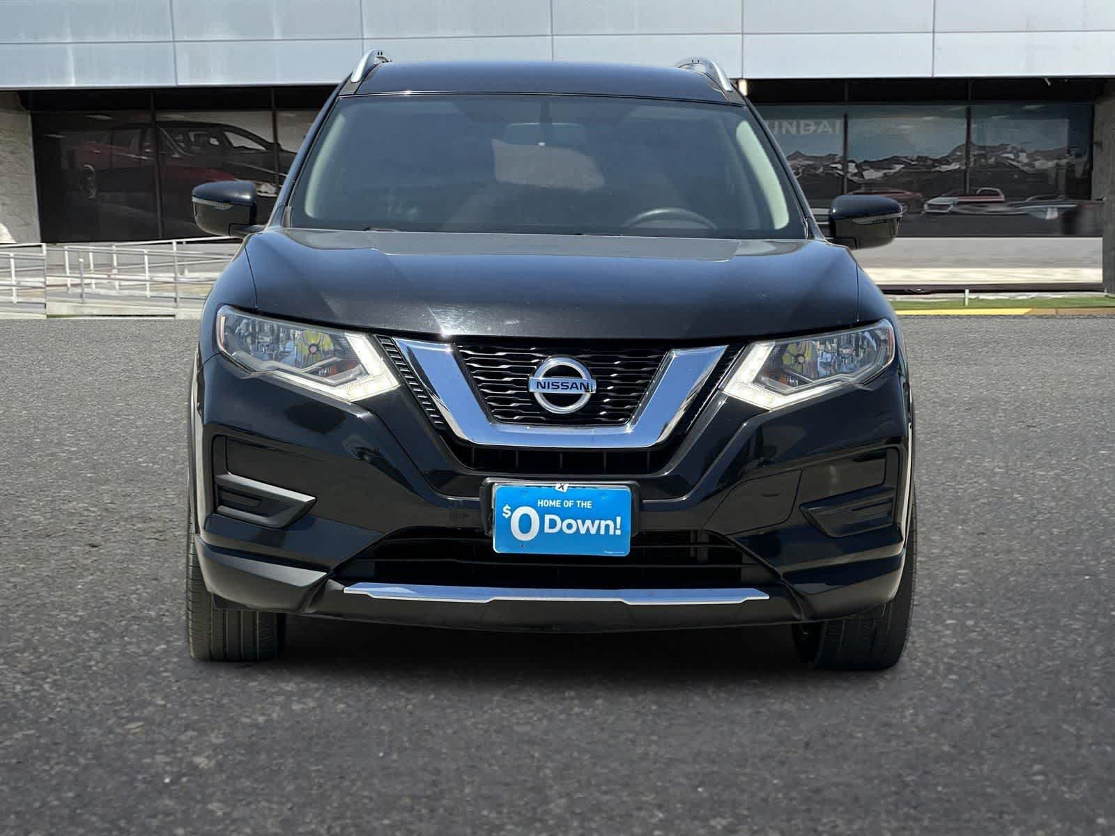 Thumbnail: 2017 Nissan Rogue - 10