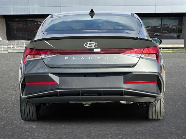Thumbnail: 2025 Hyundai Elantra - 8