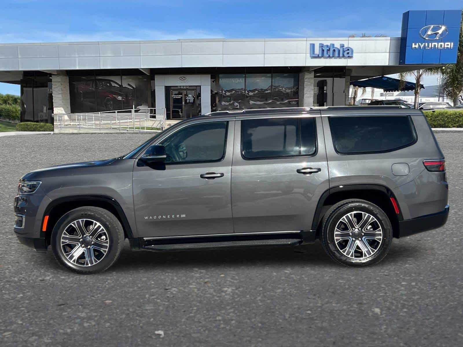 Thumbnail: 2024 Jeep Wagoneer - 5