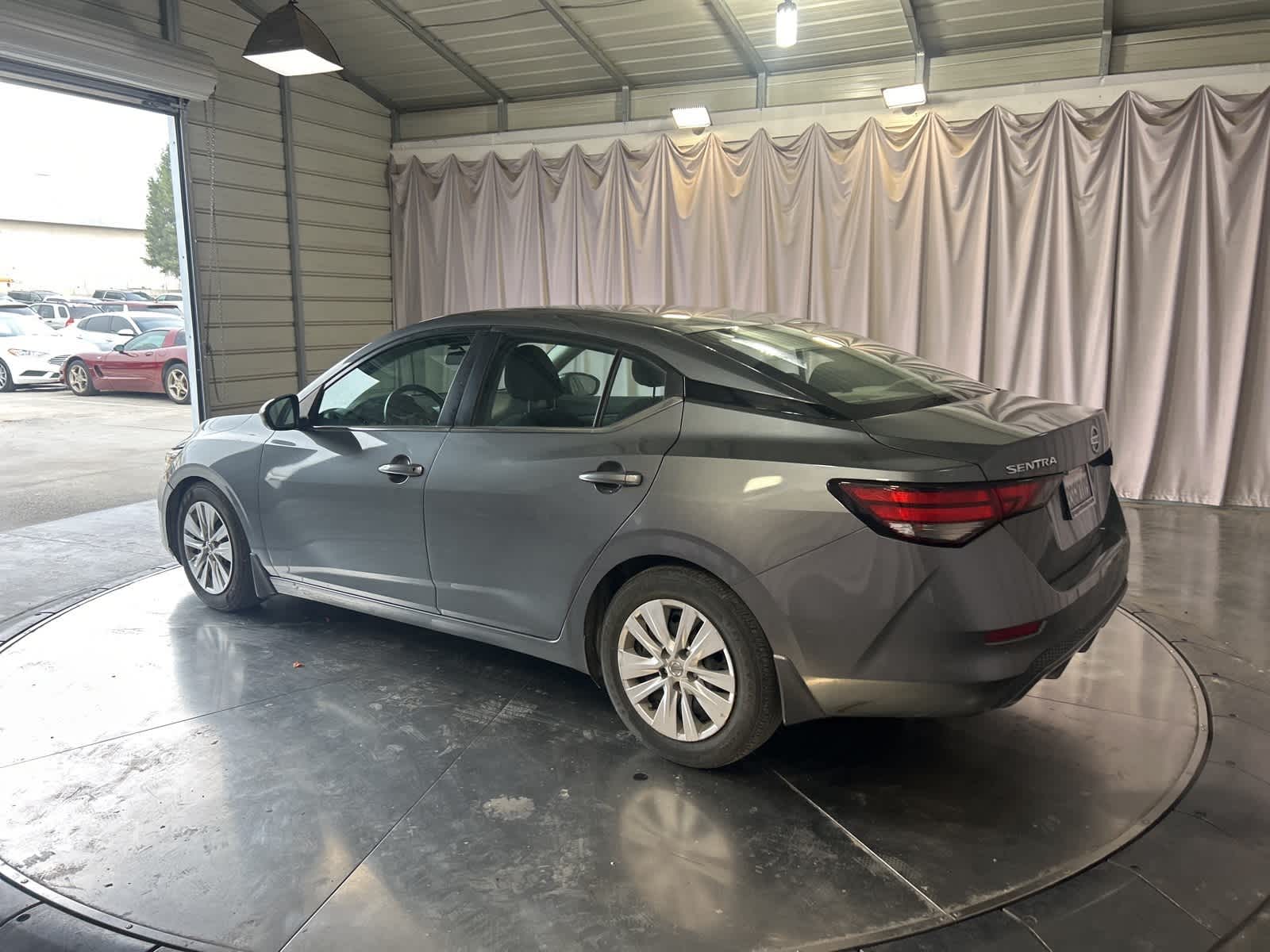 Thumbnail: 2020 Nissan Sentra - 13