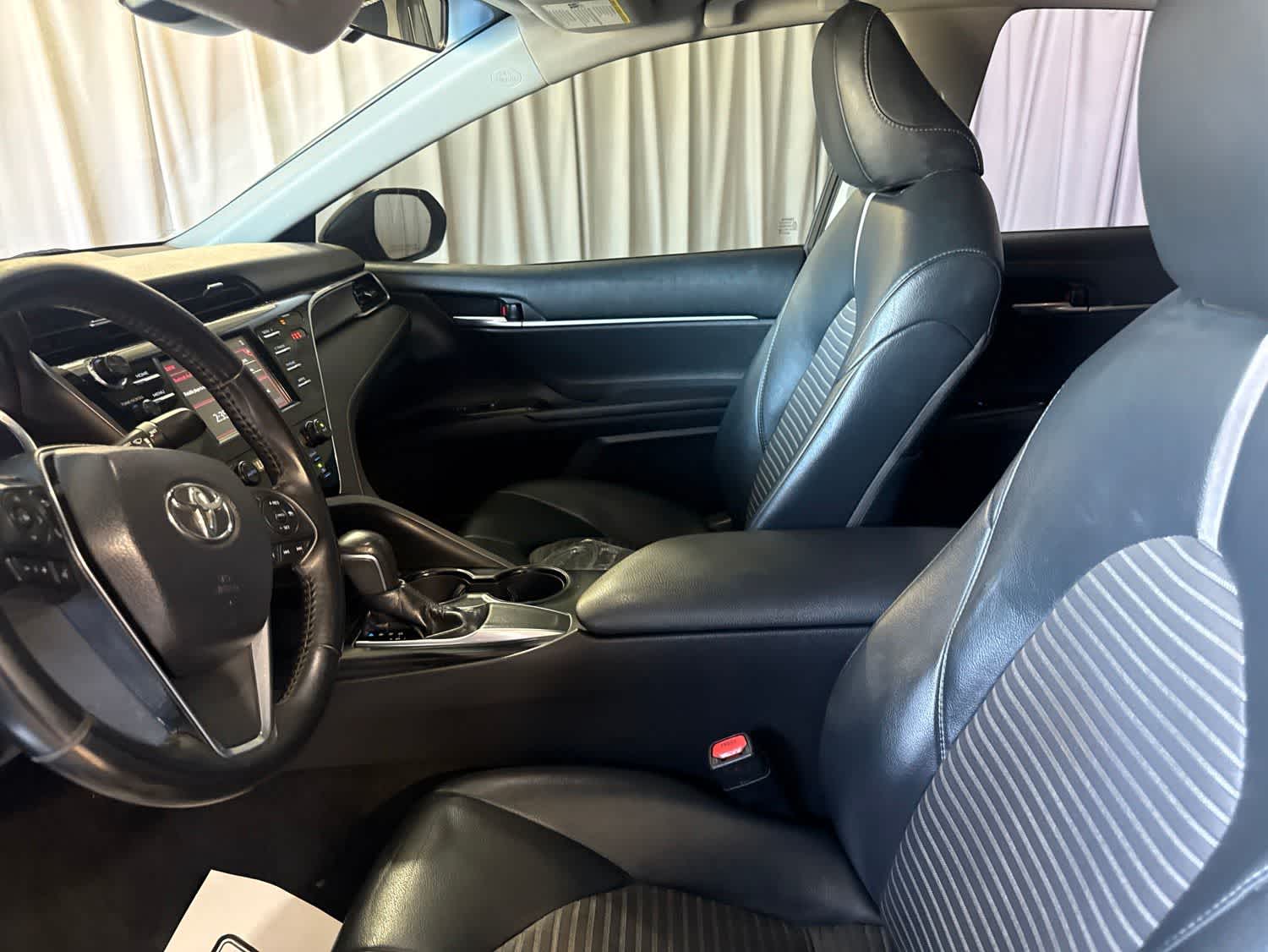 Thumbnail: 2018 Toyota Camry - 20