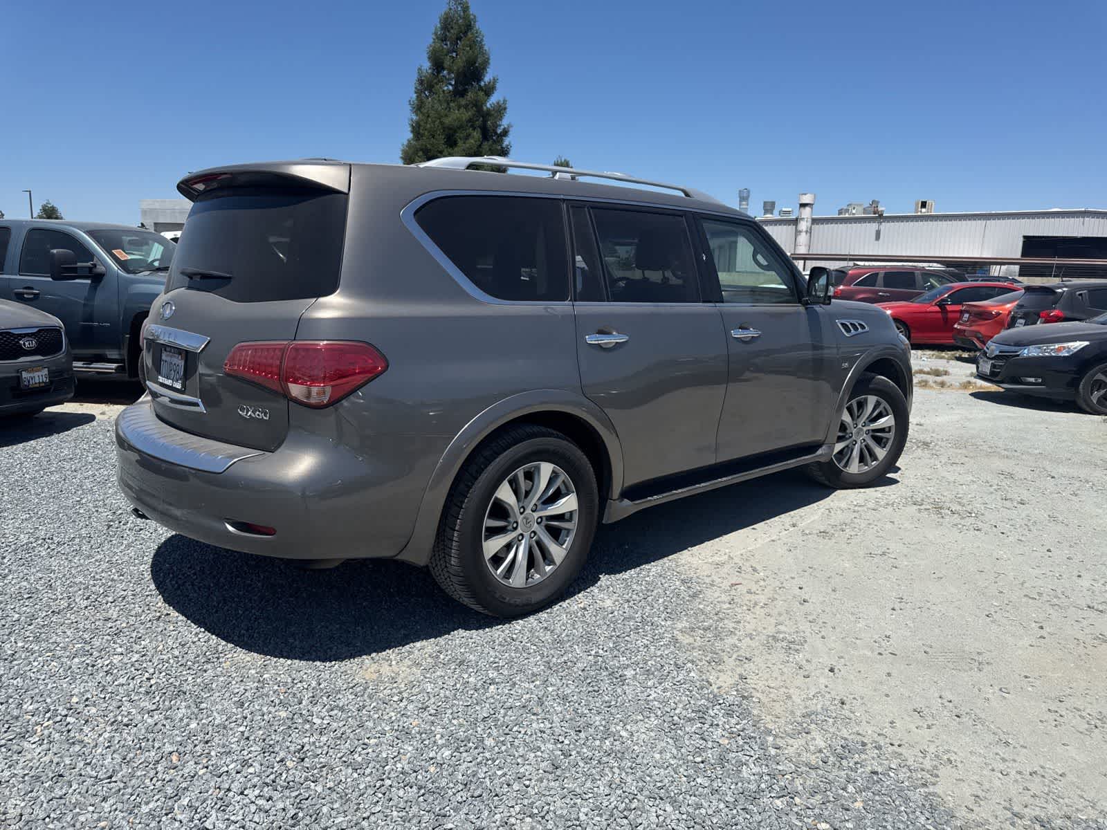 Thumbnail: 2016 INFINITI QX80 - 4