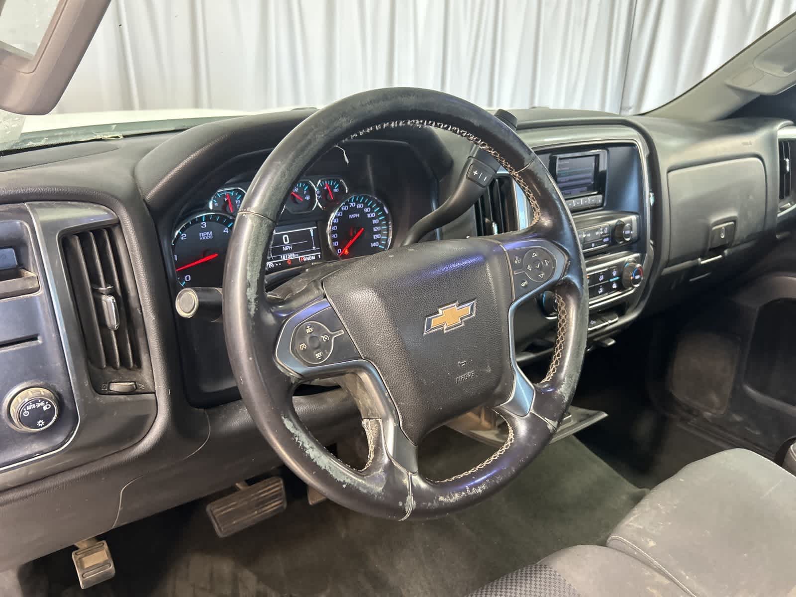 Thumbnail: 2015 Chevrolet Silverado 2500 - 20