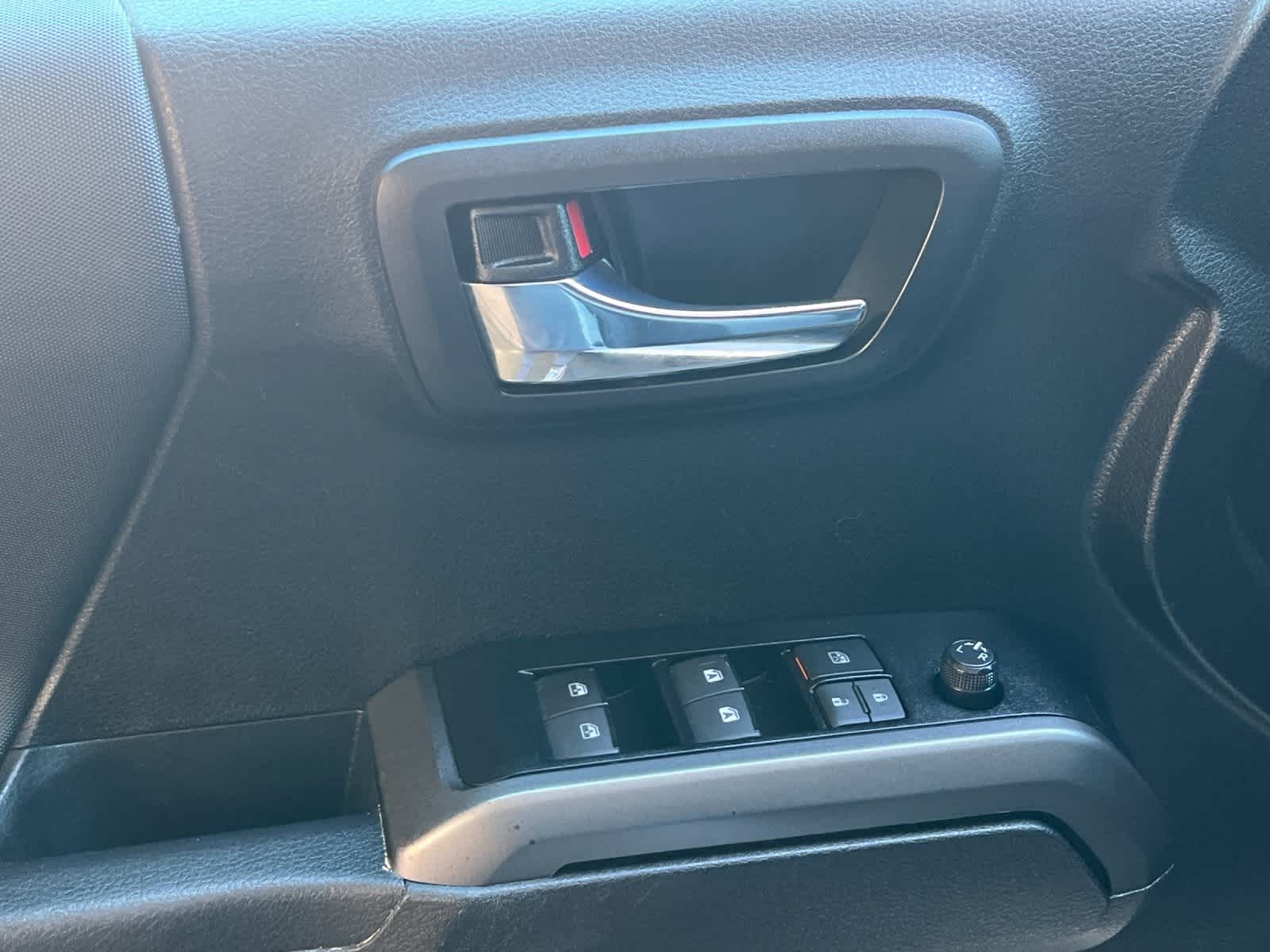 Thumbnail: 2023 Toyota Tacoma - 12