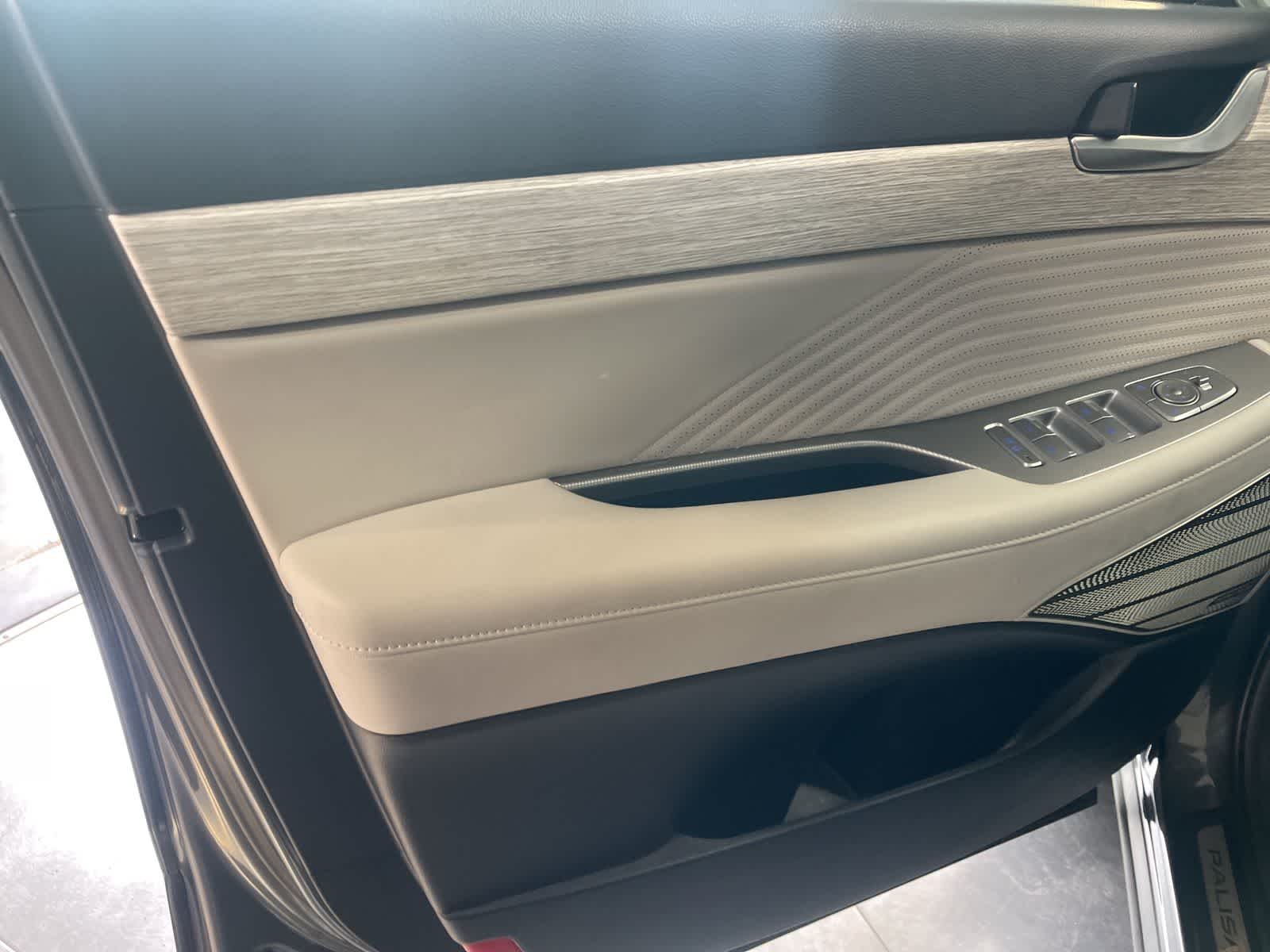 Thumbnail: 2025 Hyundai Palisade - 24