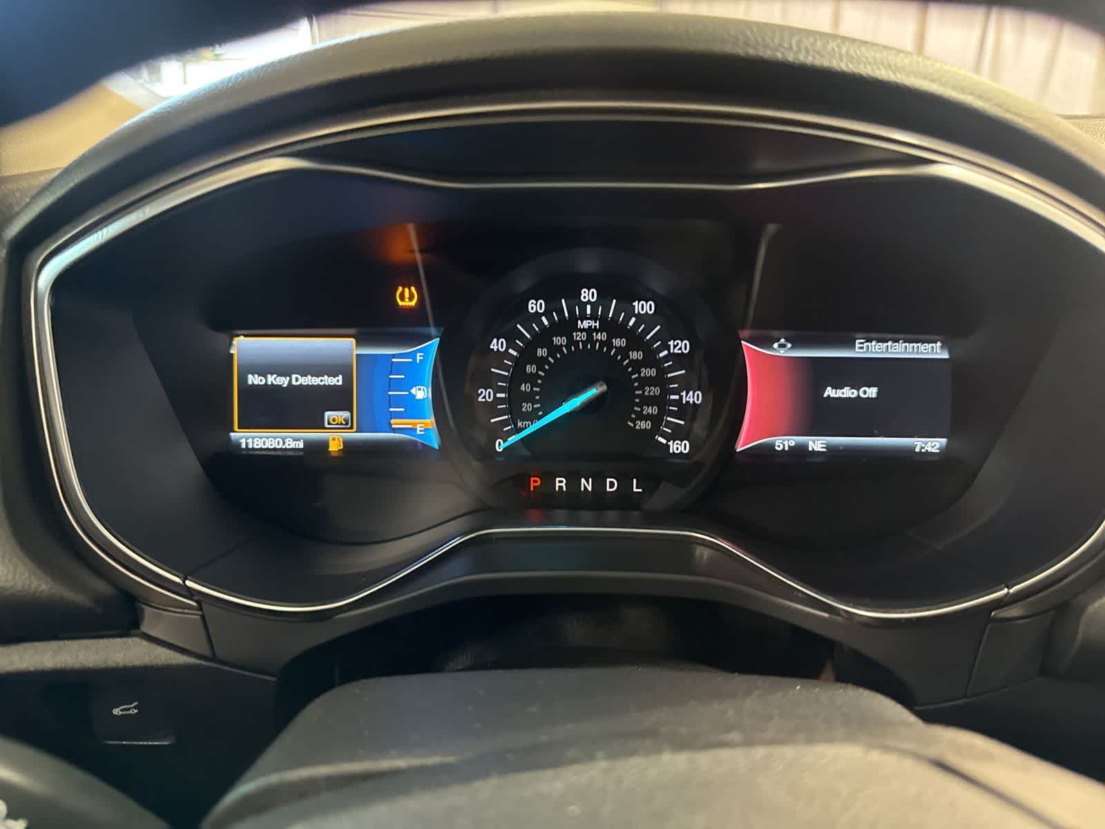 Thumbnail: 2017 Ford Fusion - 21