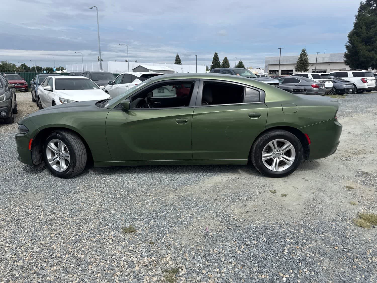 2022 Dodge Charger SXT photo 3