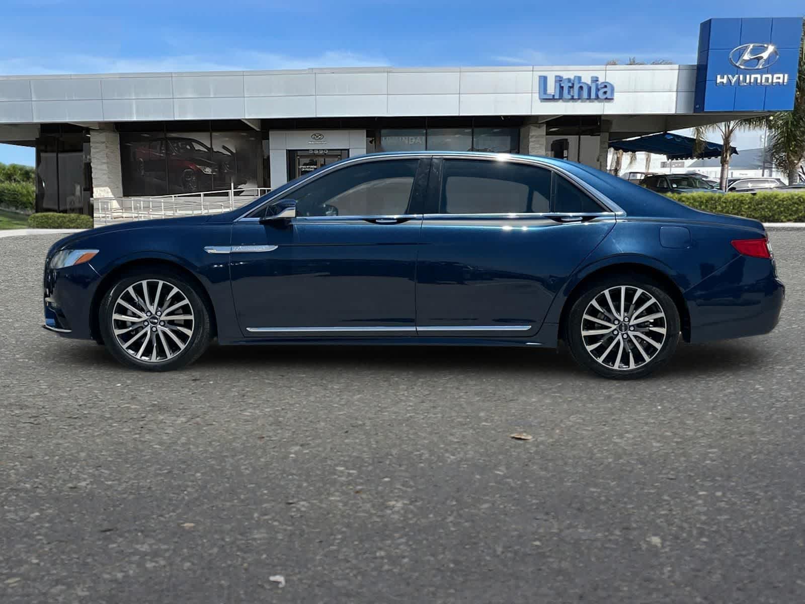 Thumbnail: 2017 Lincoln Continental - 6