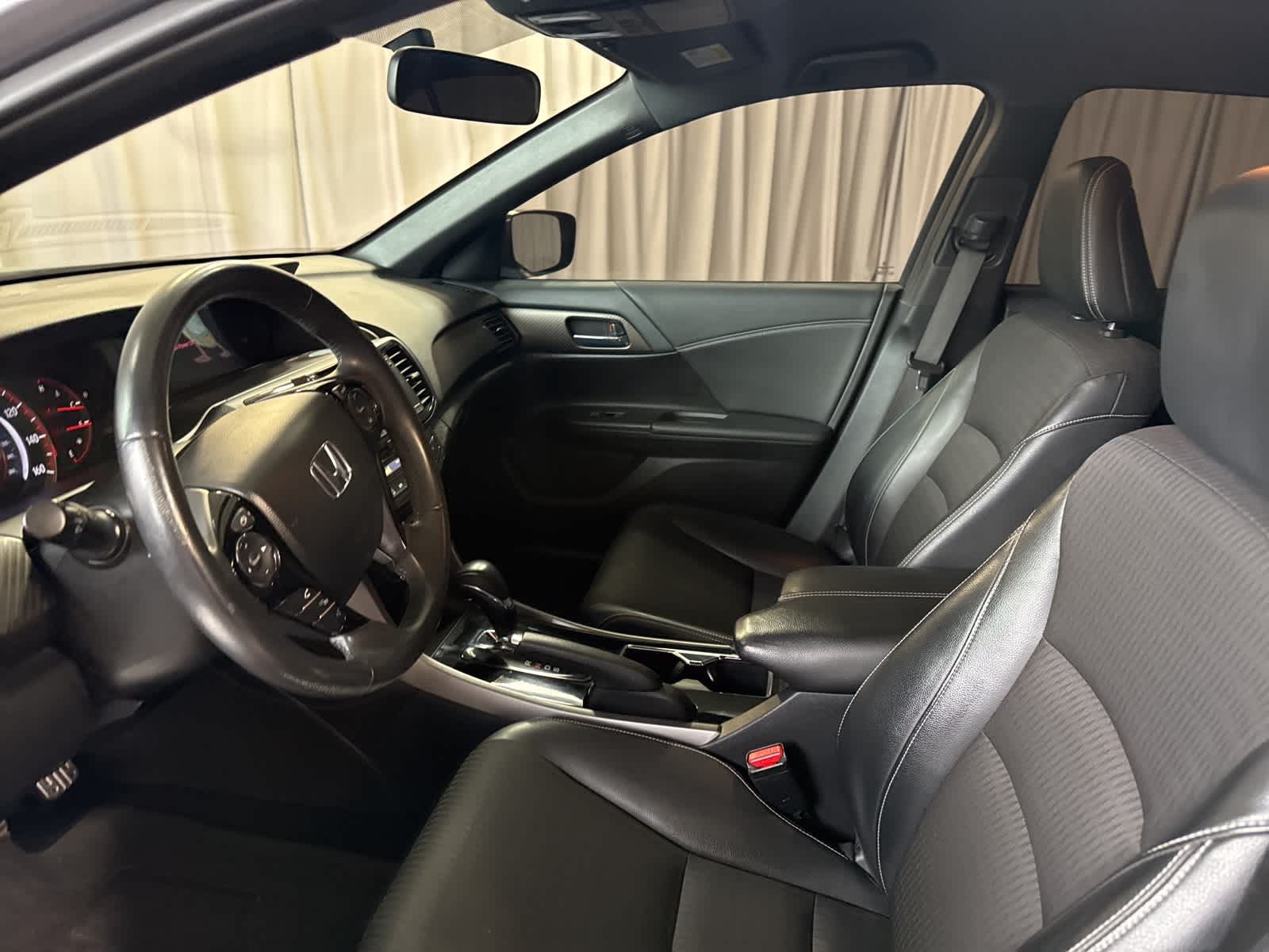 Thumbnail: 2016 Honda Accord - 19