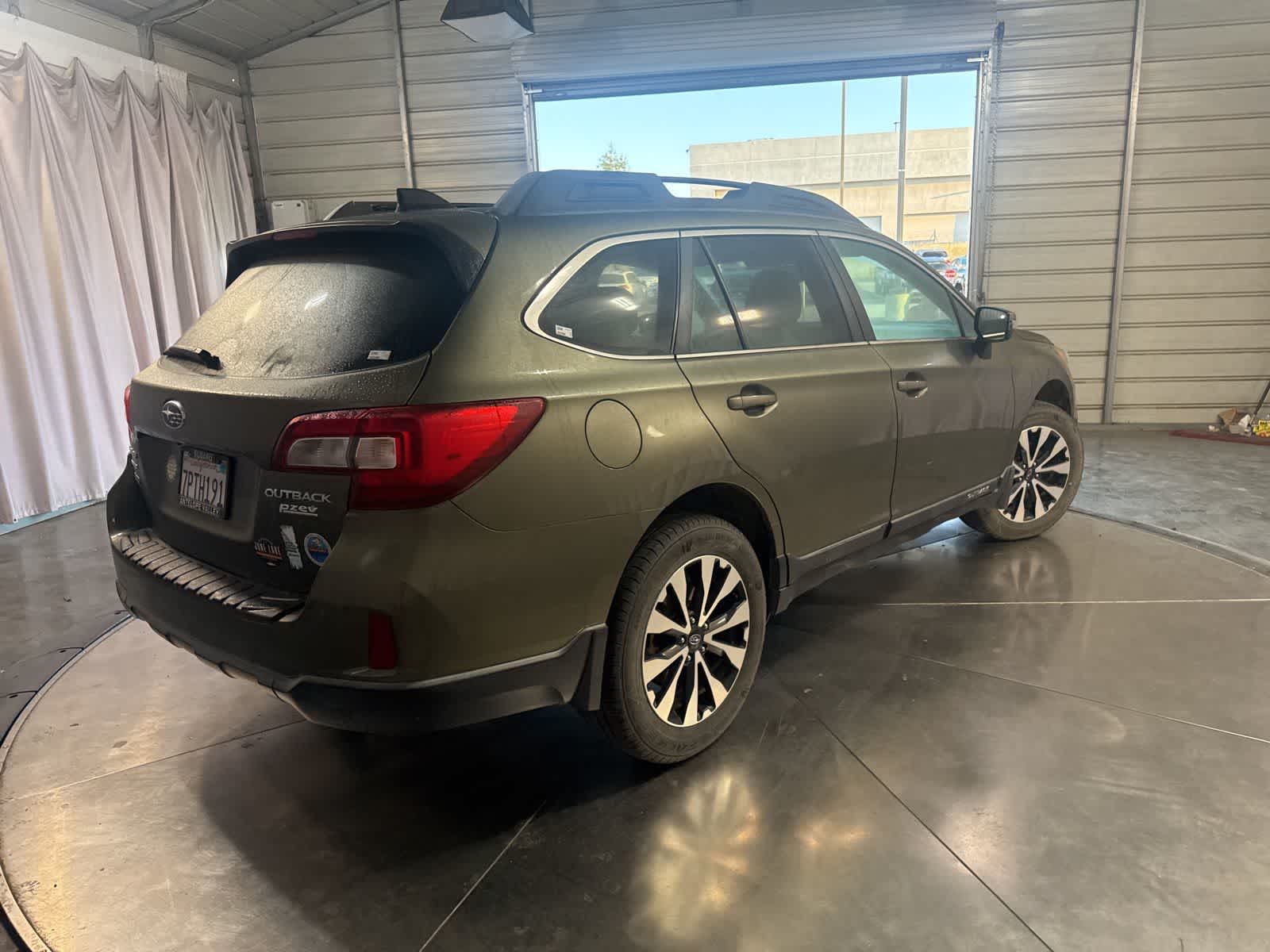 Thumbnail: 2016 Subaru Outback - 5