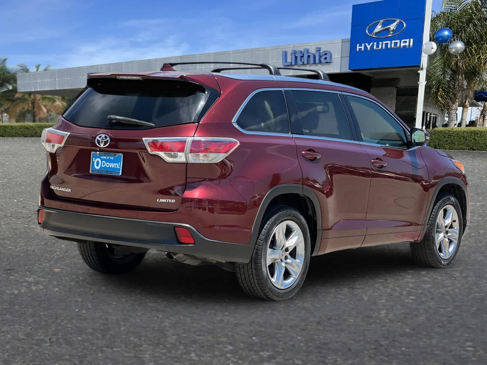 Thumbnail: 2015 Toyota Highlander - 2