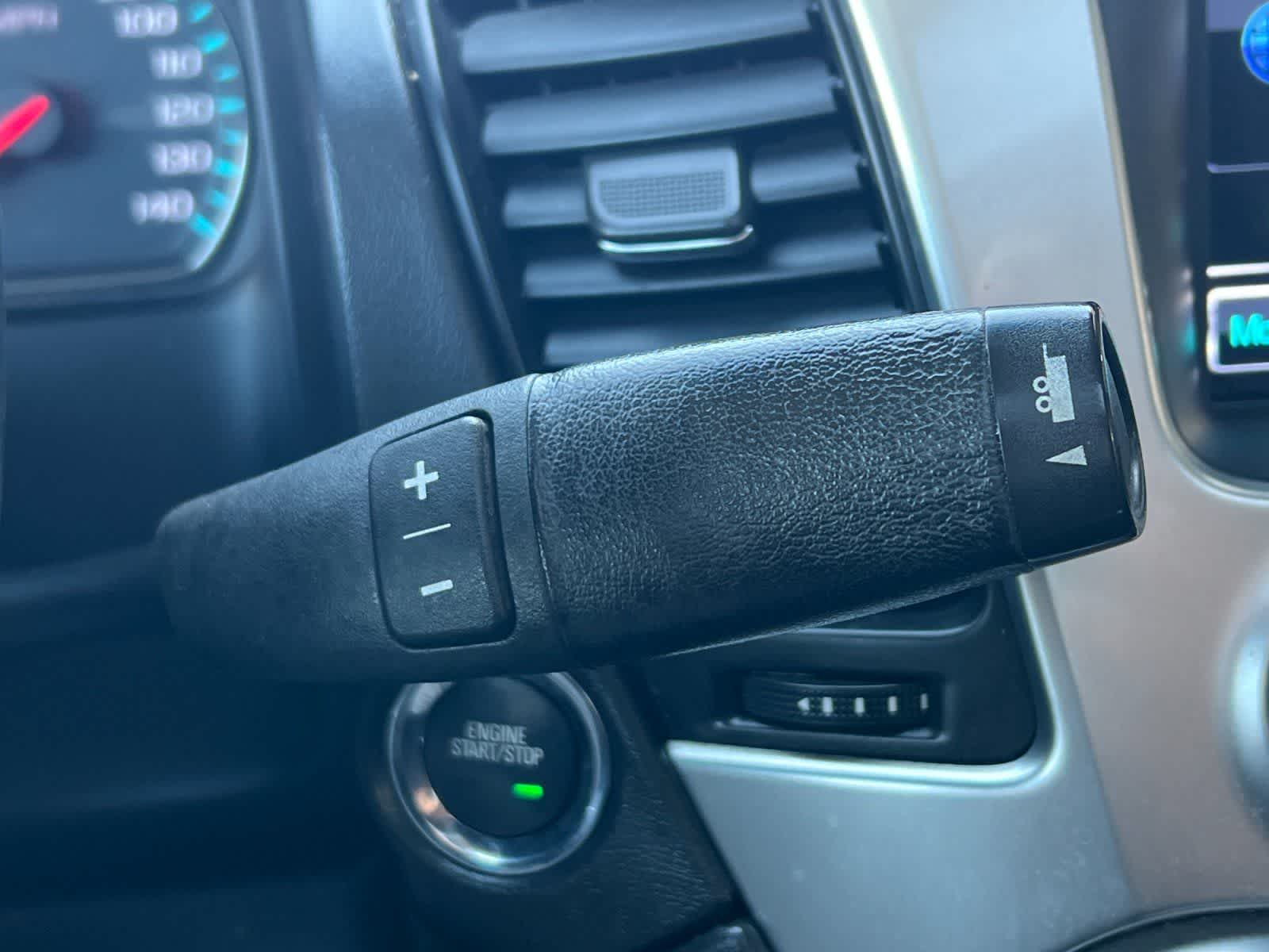 Thumbnail: 2015 Chevrolet Suburban - 25