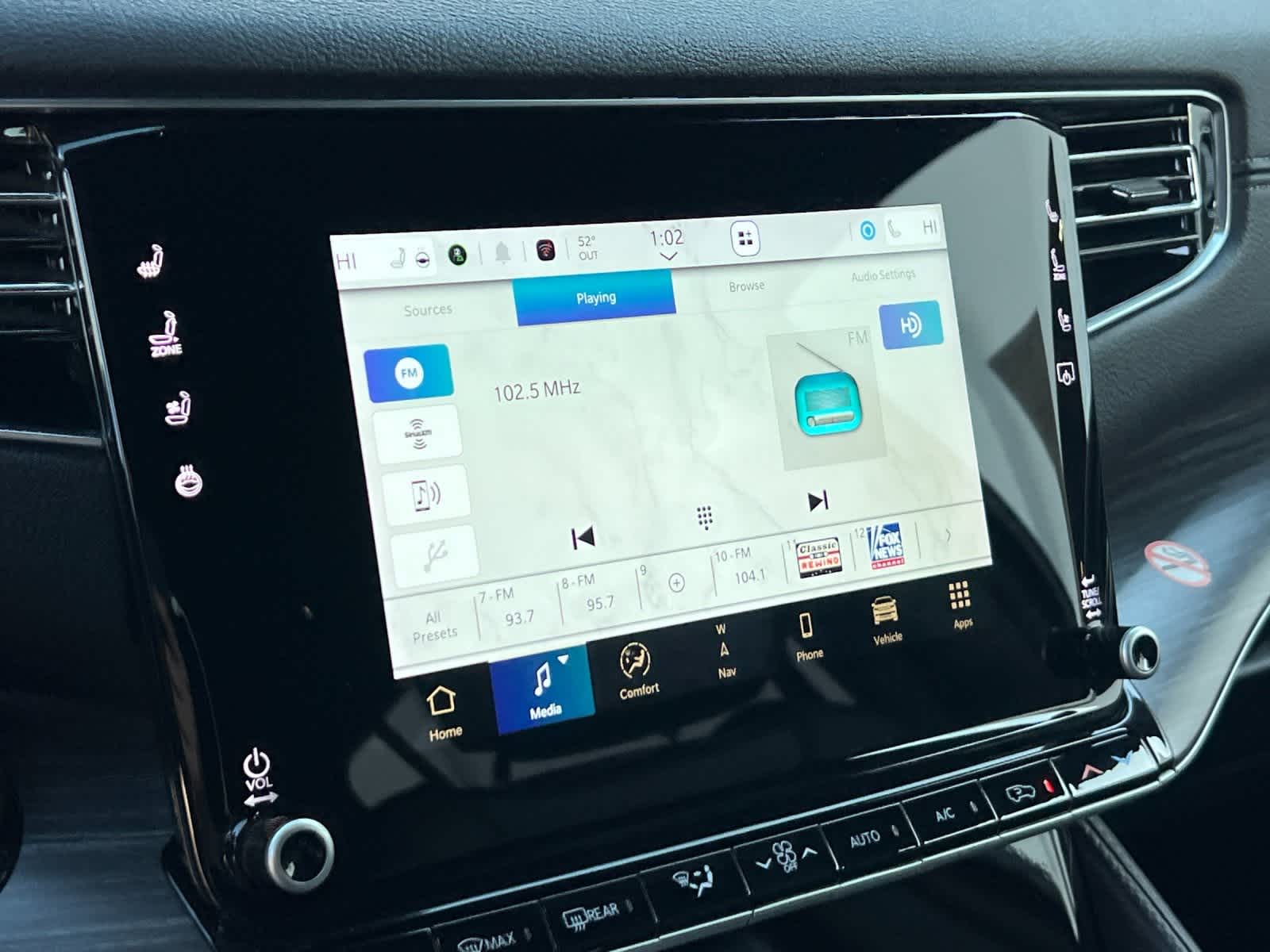 Thumbnail: 2024 Jeep Wagoneer - 19