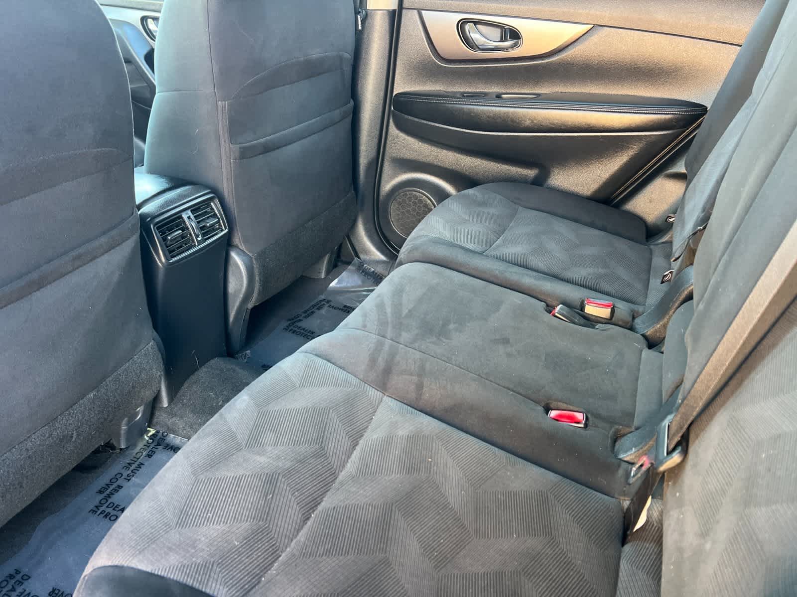 Thumbnail: 2016 Nissan Rogue - 4