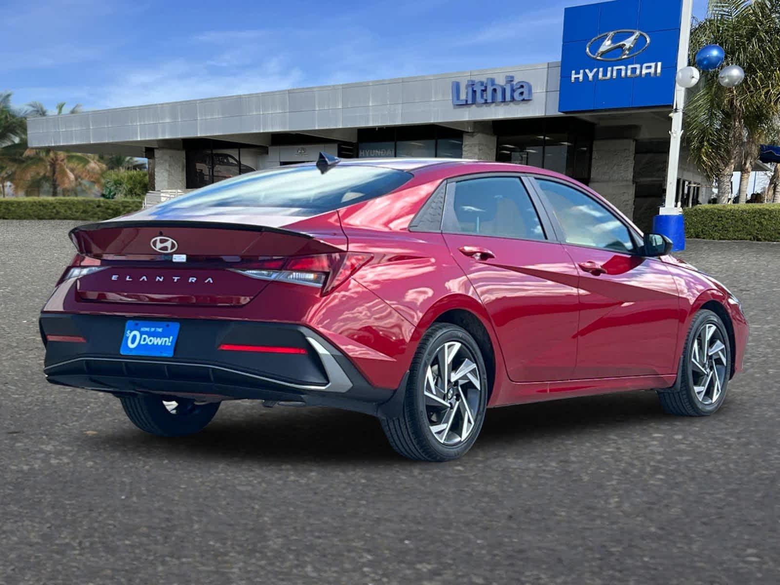 2025 Hyundai Elantra SEL Sport photo 2