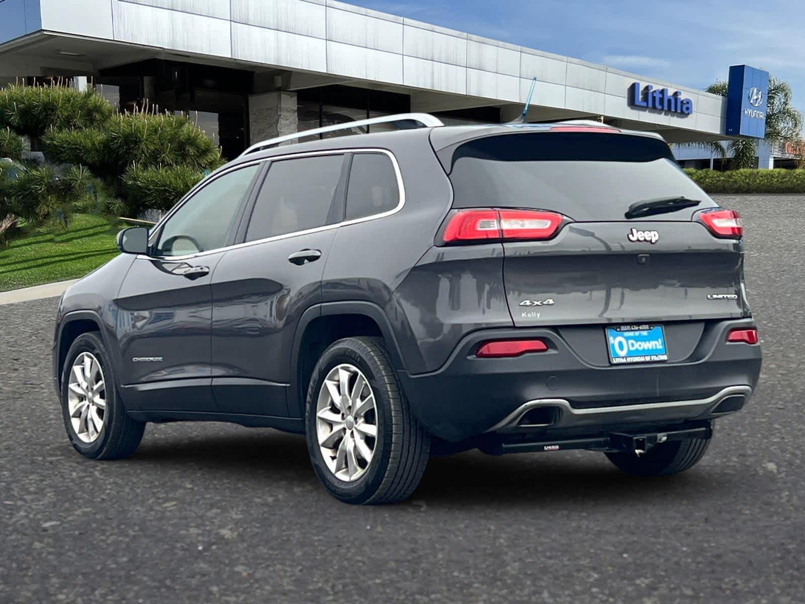 Thumbnail: 2015 Jeep Cherokee - 6