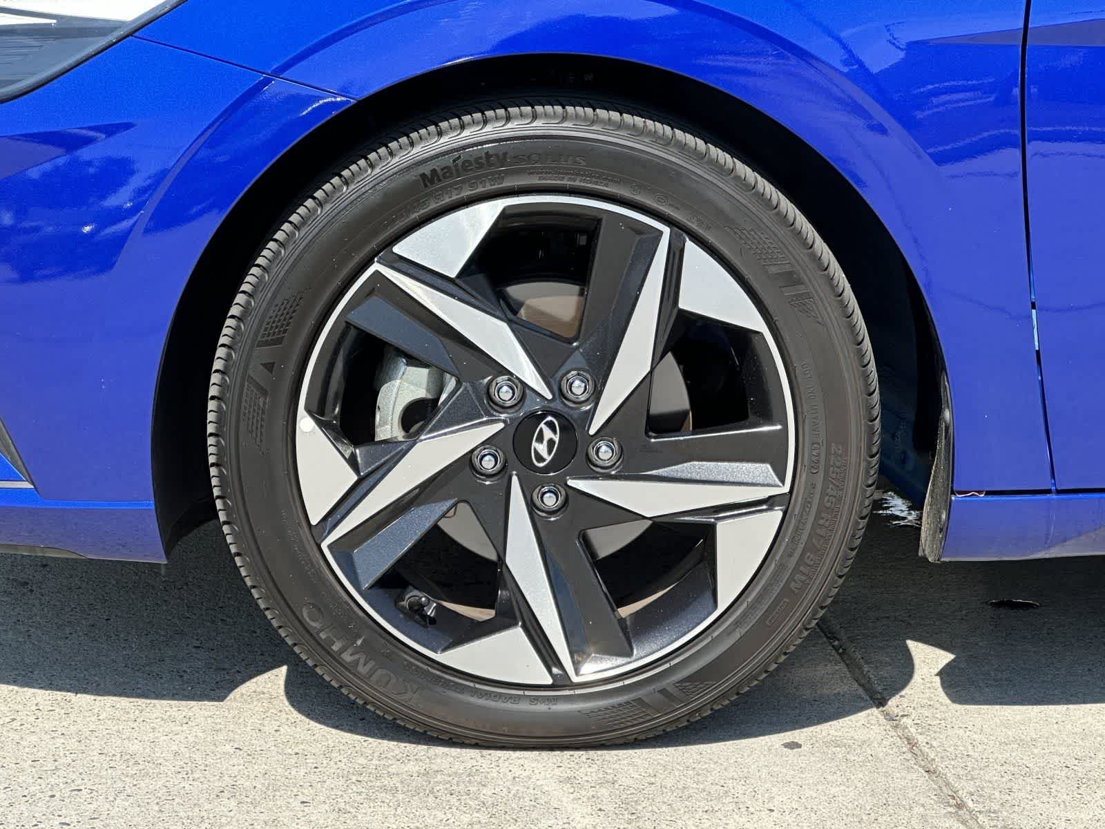 Thumbnail: 2023 Hyundai Elantra - 26