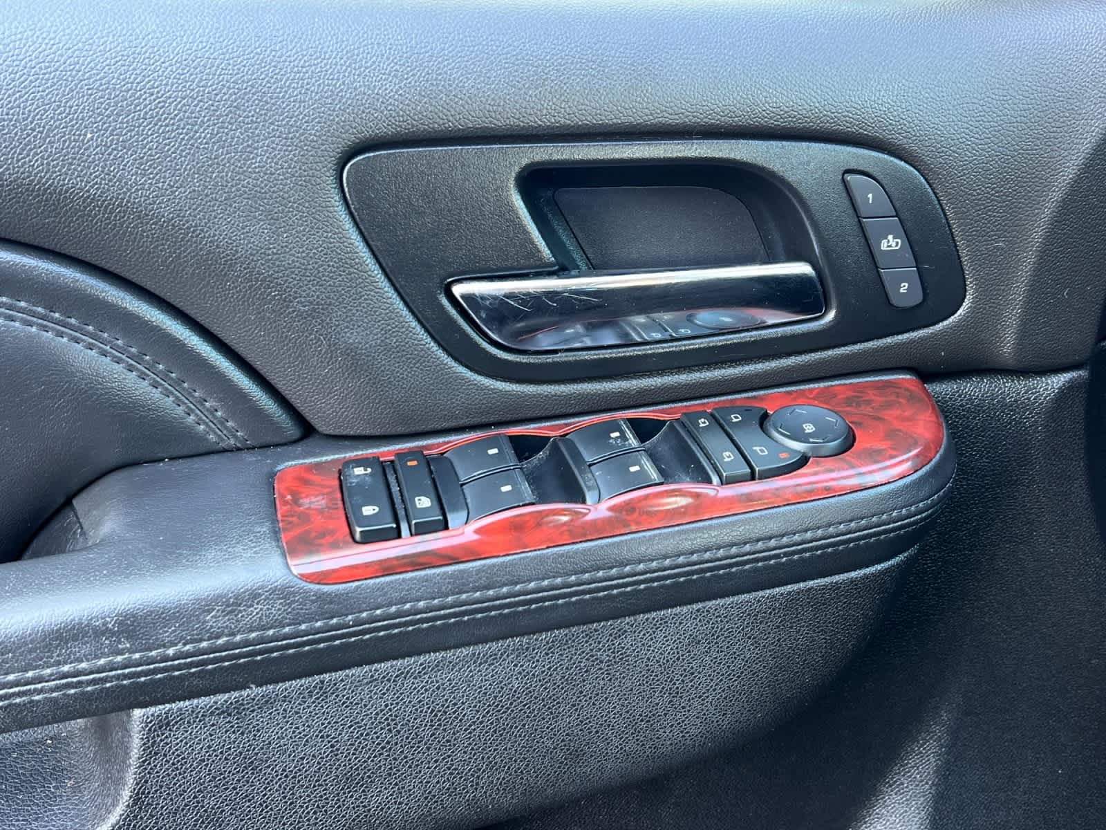 Thumbnail: 2014 Cadillac Escalade - 13