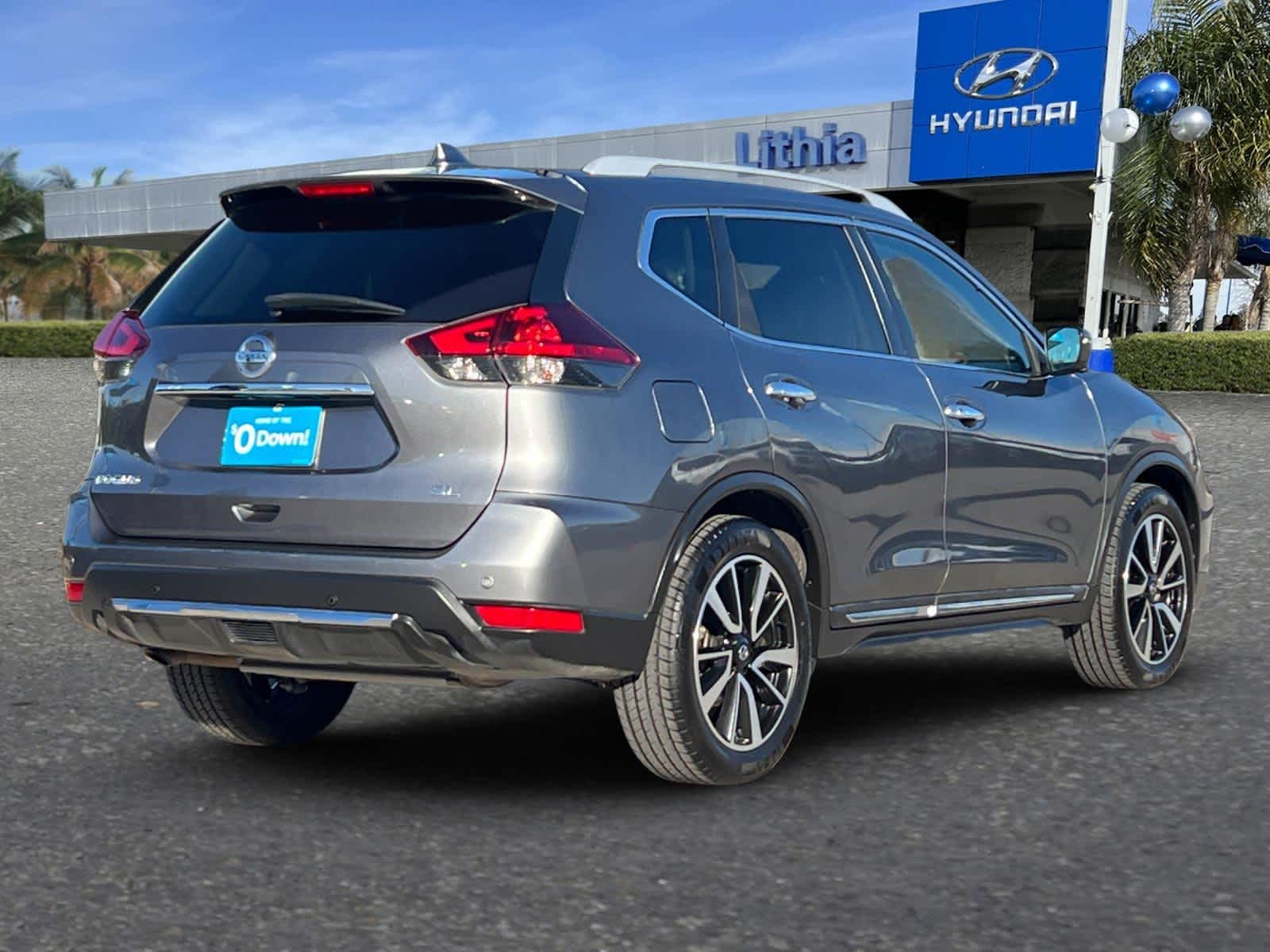 Thumbnail: 2019 Nissan Rogue - 3