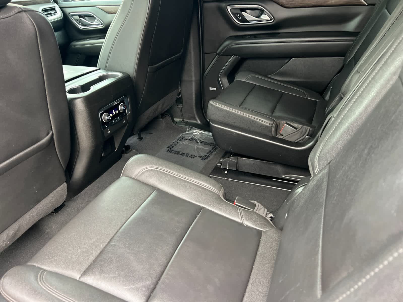 Thumbnail: 2022 Chevrolet Tahoe - 4