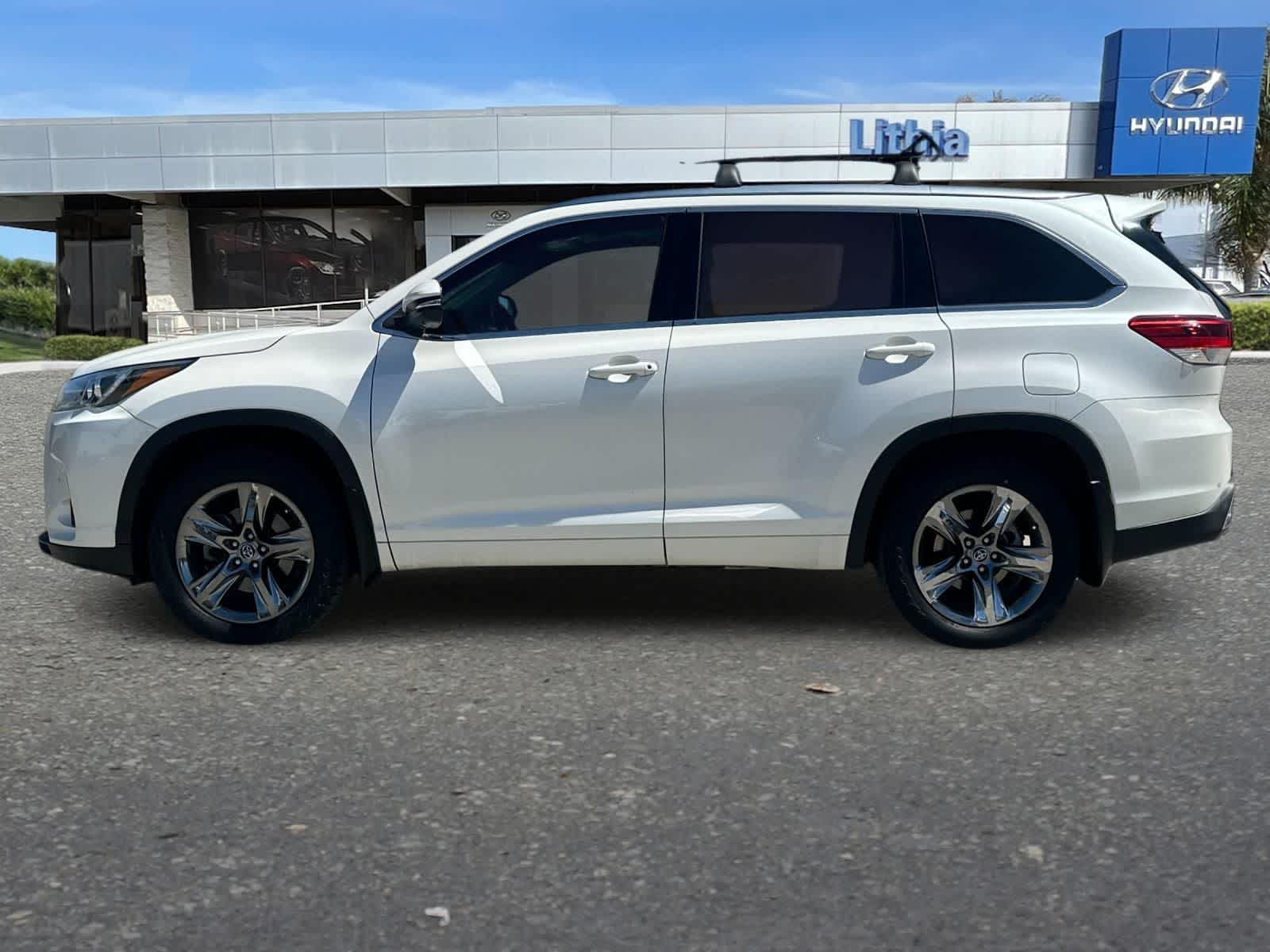 Thumbnail: 2018 Toyota Highlander - 5