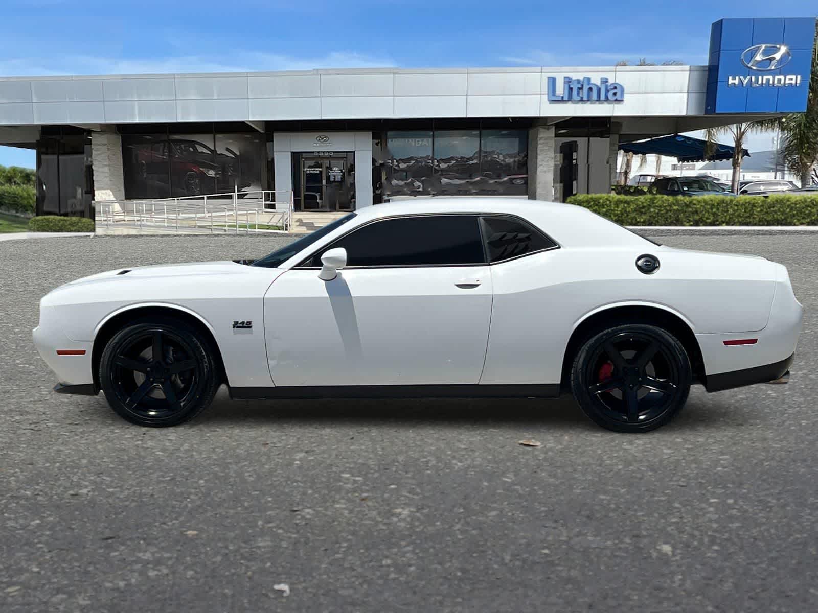 Thumbnail: 2016 Dodge Challenger - 6